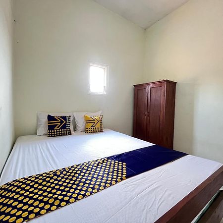 Готель Spot On 93423 Kost Berkah Near Kebun Teh Wonosari Лаванґ Екстер'єр фото